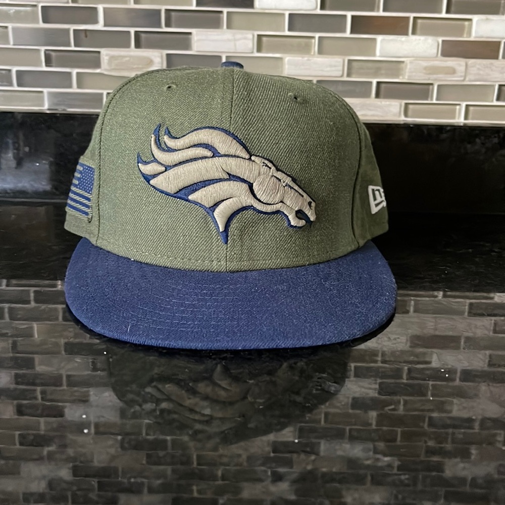 NWOT New Era Fitted Broncos Hat
